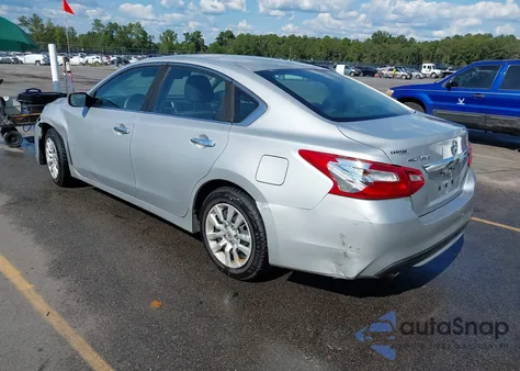 2017 Nissan Altima 2.5 S z USA, uszkodzony, nr VIN 1N4AL3AP8HN320986